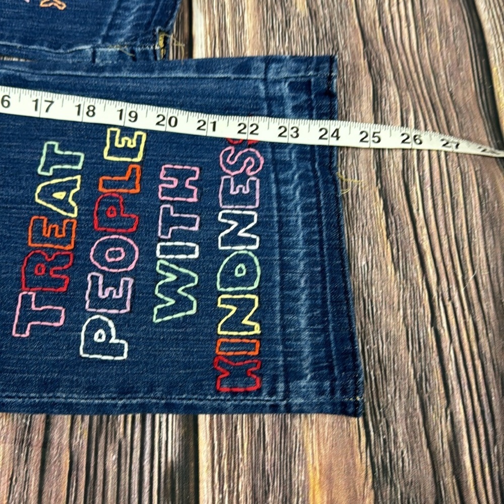 Statement Jeans - Picture 14 of 15